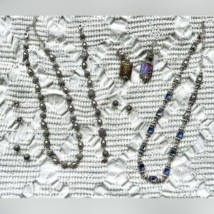 Elegant Silver Tone Jewelry Set